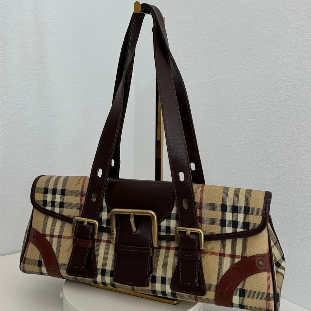 💯Authentic Burberry Shoulder Bag🍀